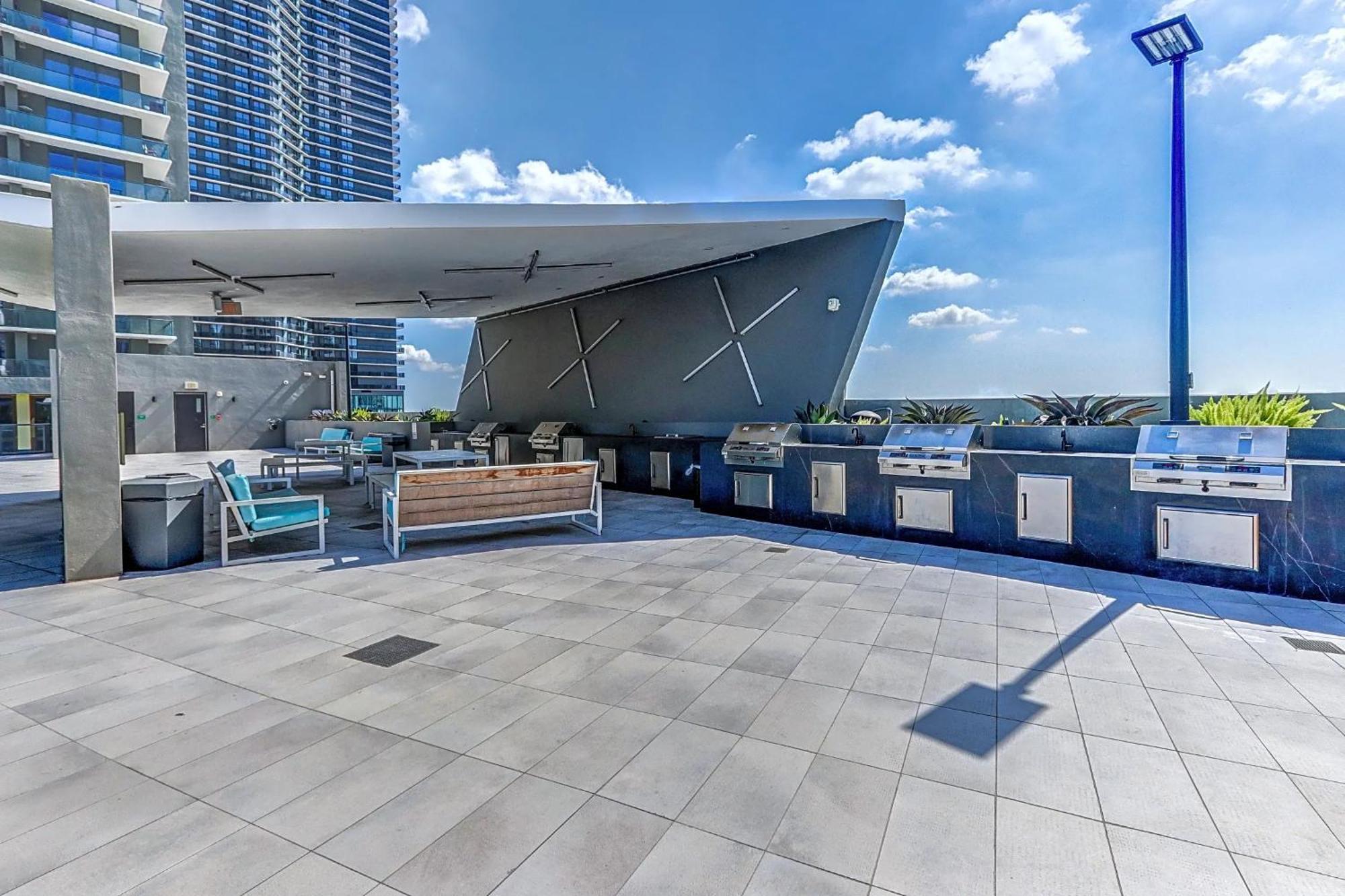 Dt Miami Apartment Bagian luar foto